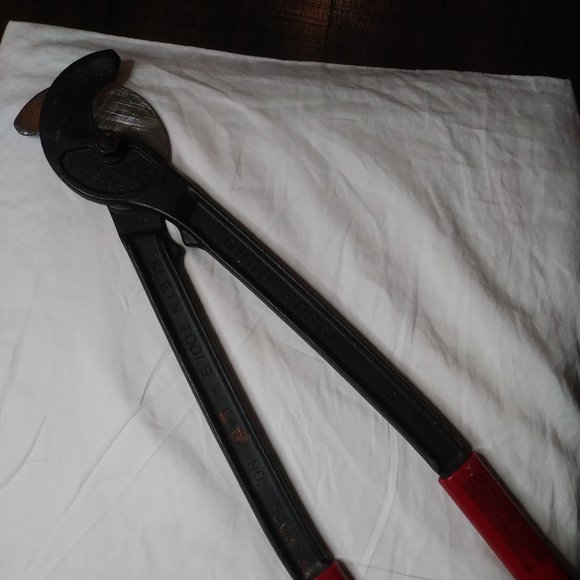 Klein High Grade Communications Cable Cutter - Picture 6 of 8